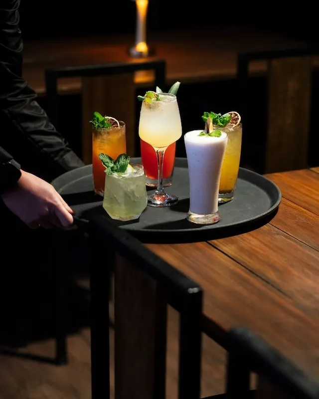 Status bar & lounger iloilo