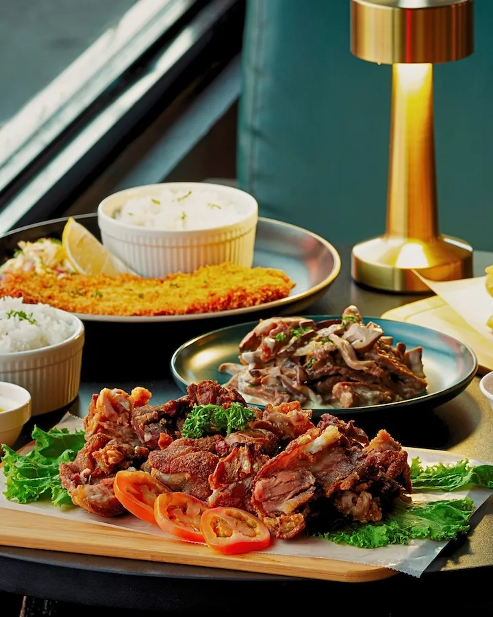 Status bar & lounger iloilo menu